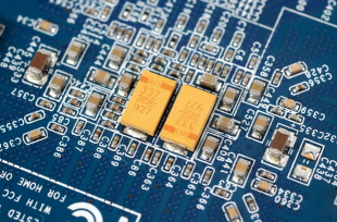 pcb板上的钽电容